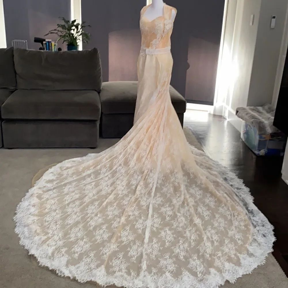 Women’s Strapless Formal Wedding Party Dress Size 4 &extra long train cape *READ